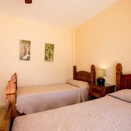 Jacaranda Villa *