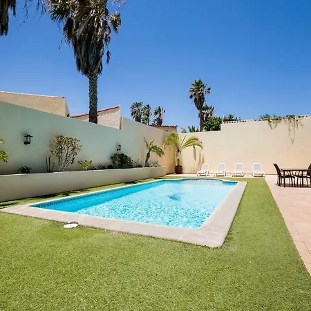 Villa Jacaranda