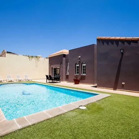 Villa Jacaranda